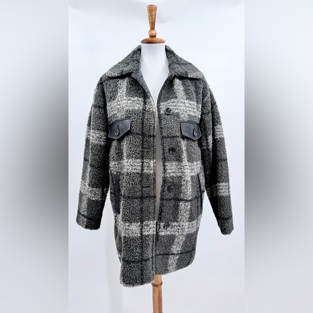 NVLT Plaid Faux Leather Trim Berber Sherpa Teddy Shacket Coat NWOT - Picture 3 of 12